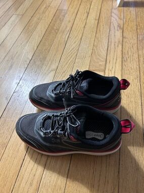 Joya Orthopedic Shoes with Pink Accents